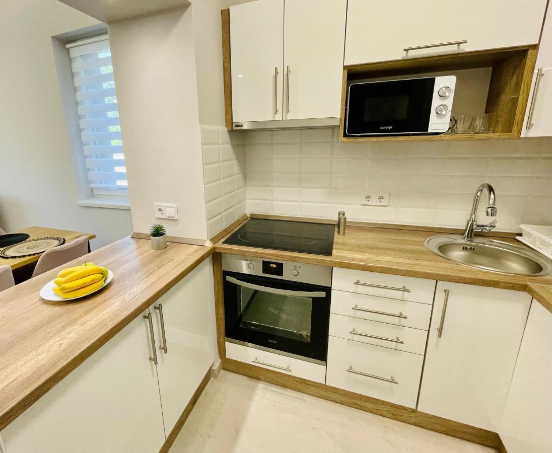 Voeroesmarty Apartmanhaz Makó Buitenkant foto