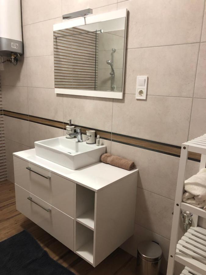 Voeroesmarty Apartmanhaz Makó Buitenkant foto