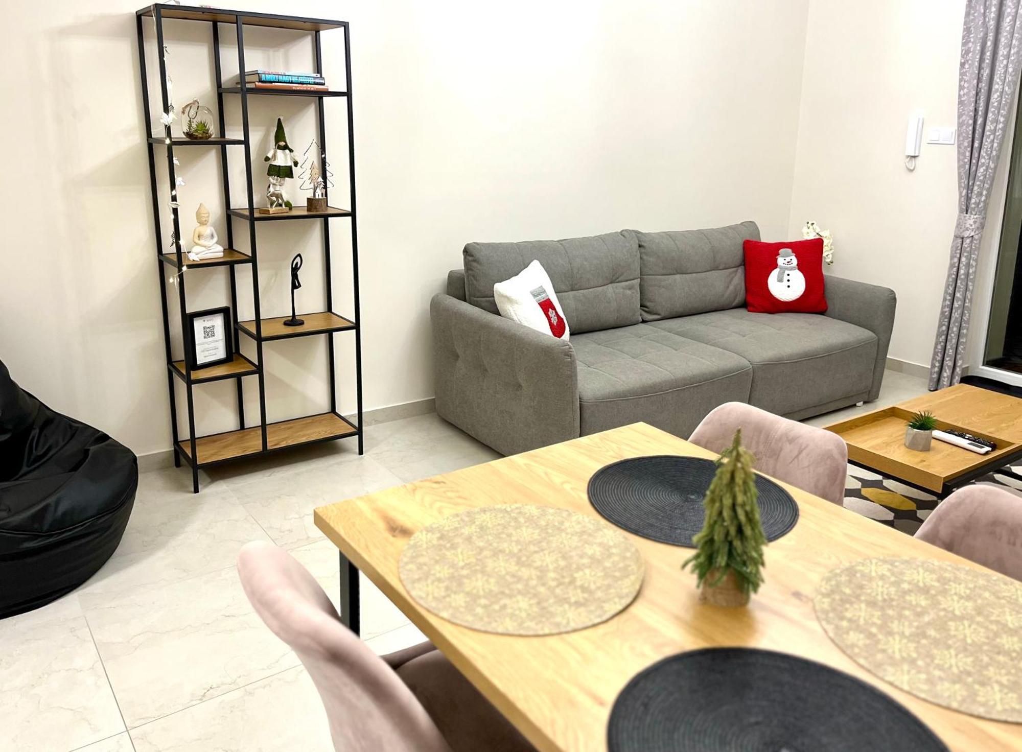 Voeroesmarty Apartmanhaz Makó Buitenkant foto