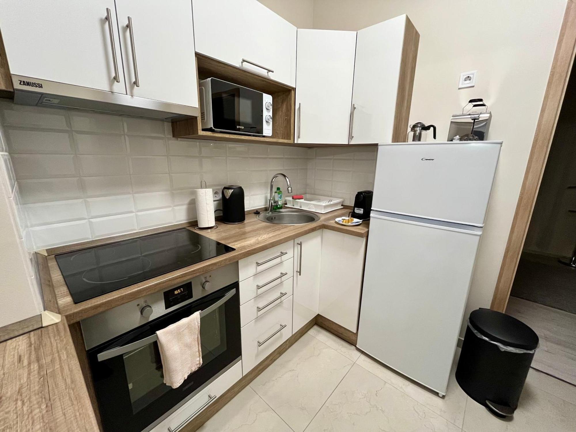 Voeroesmarty Apartmanhaz Makó Buitenkant foto